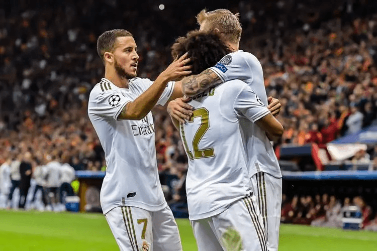 九游网页版入口-包含广东宏远清晨止住颓势；志在欧超杯名次提升；质疑声仍在；纪律约束更严格的词条