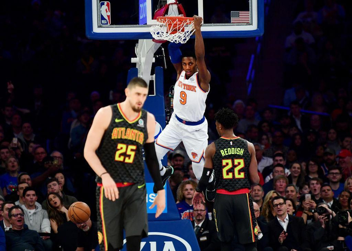 九游体育APP-包含NBA季后赛赛程吃紧，巴塞罗那国际比赛日调整名单，引发热议，控场能力受关注的词条